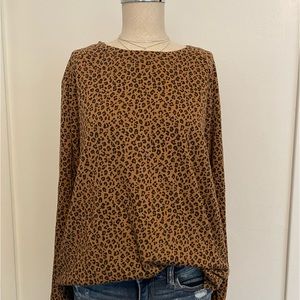 NWT Lou & Grey Women’s large.Brown Leopard Print Cozy Pullover.